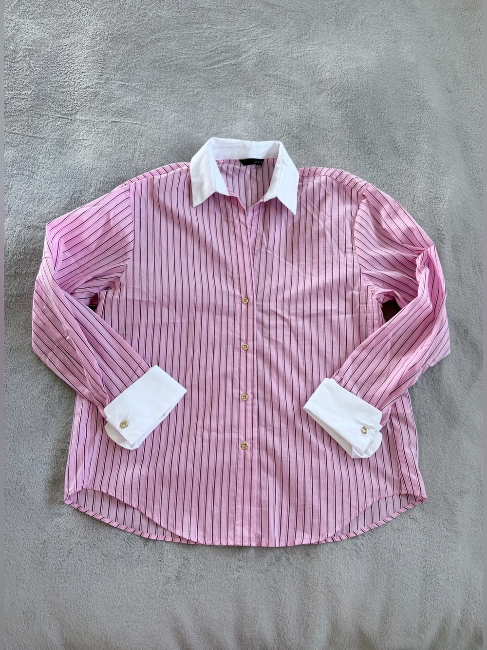 Zara Classic Pink Stripe Button-Up Shirt with White Collar Size S